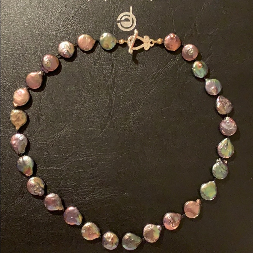 Iridescent freshwater pearl necklace